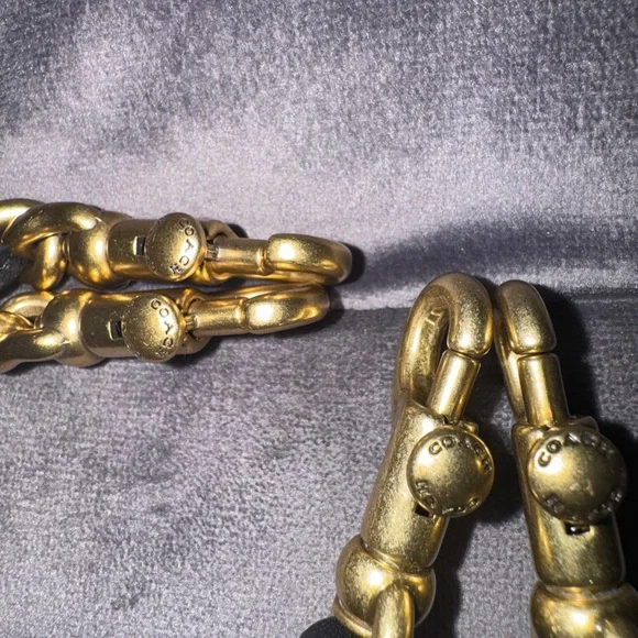 Coach Times Square Tabby 20 - Picture 9 of 9